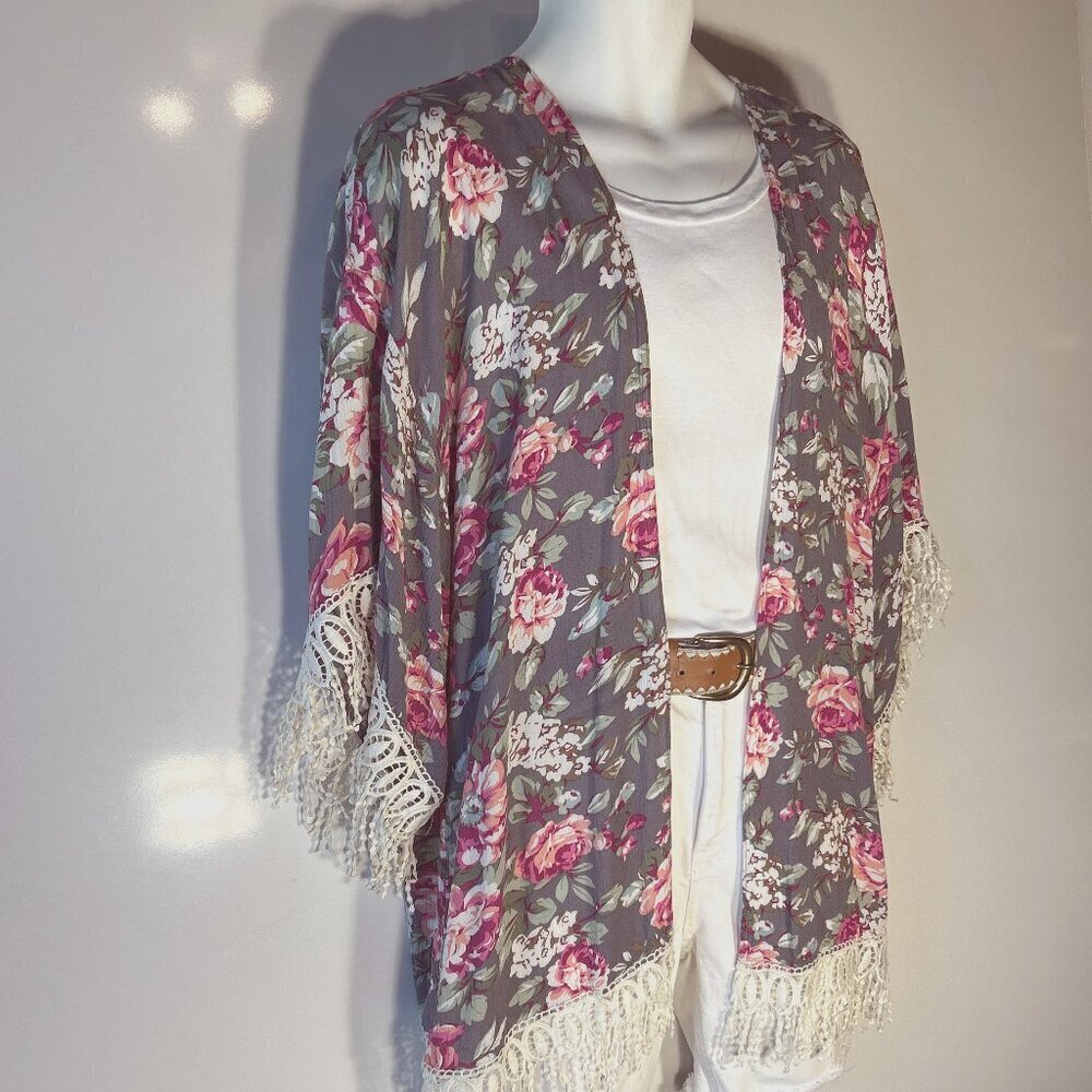 Giddy Up Glamour OSFA Vintage Inspired floral oversize kimono Boho Chic Cover Up